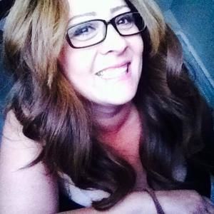 Meet your Posher, Elvia